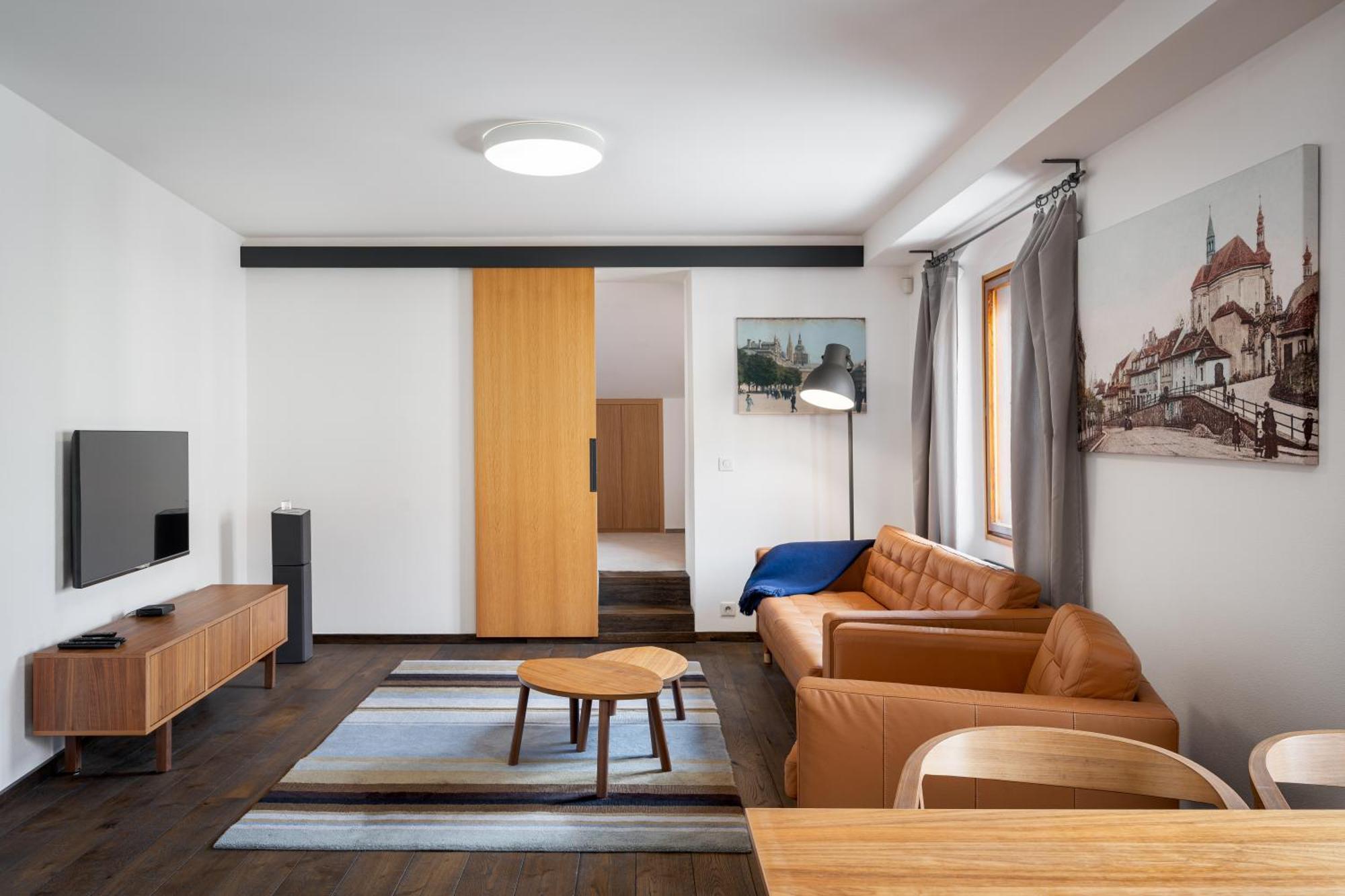 Modern Apartment In A Picturesque 15Th-Century Building — Photos 2